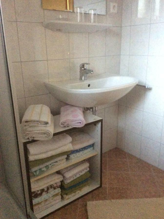 Apartment Gaestehaus Wastian ويسبرياش المظهر الخارجي الصورة